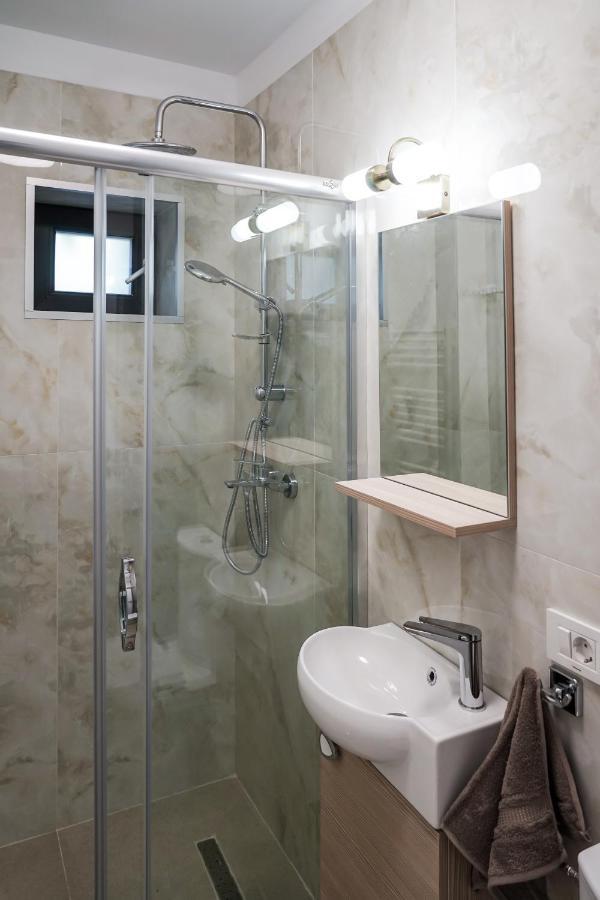 Appartamento The Chic Retreat Bucarest Esterno foto