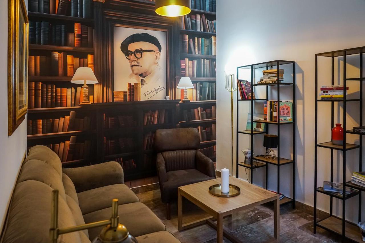 Appartamento The Chic Retreat Bucarest Esterno foto