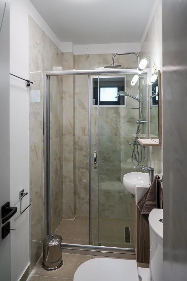 Appartamento The Chic Retreat Bucarest Esterno foto