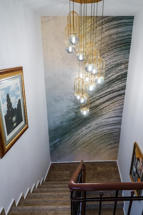 Appartamento The Chic Retreat Bucarest Esterno foto