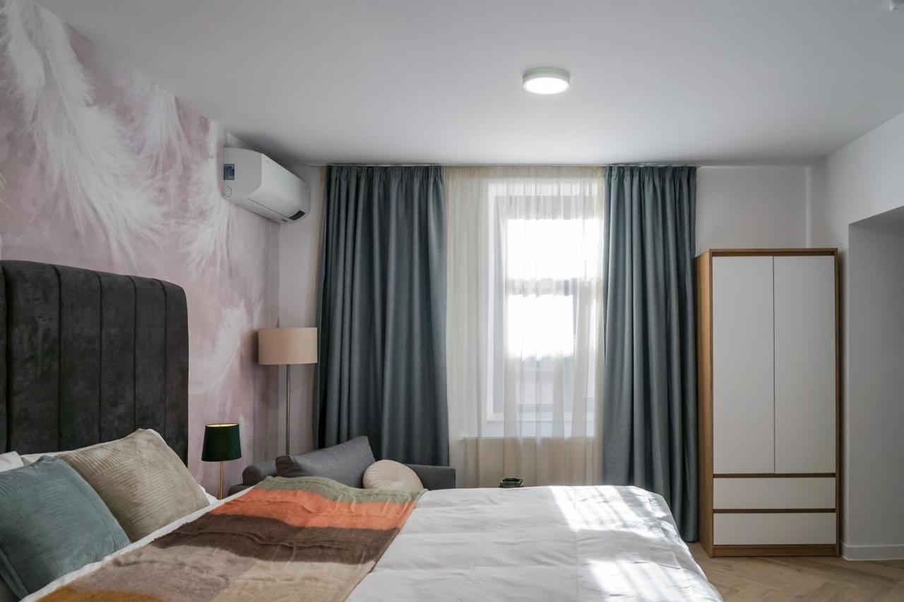 Appartamento The Chic Retreat Bucarest Esterno foto